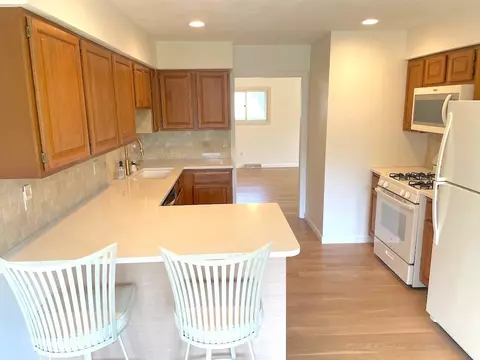 Kitchen - 141 Sturbridge Dr, Warwick, RI 02886 photo 2 of 4