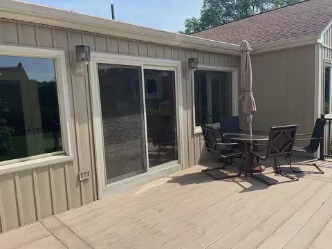 Exterior - 141 Sturbridge Dr, Warwick, RI 02886 photo 5 of 5