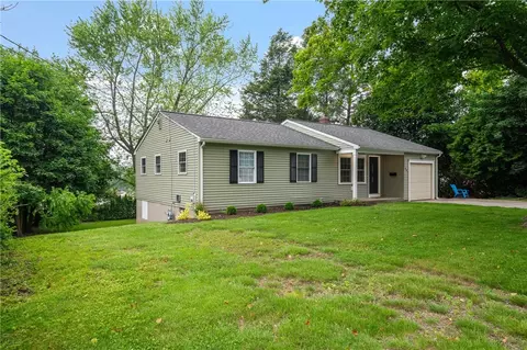 607 Knollwood Dr, Woonsocket, RI 02895 photo 25
