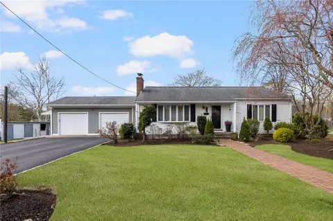 94 Virginia Ave, East Greenwich, RI 02818