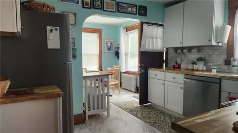 Entry Way - 788 Cass Ave, Woonsocket, RI 02895 photo 1 of 5