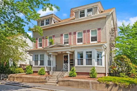 1 Hope St, Lincoln, RI 02865