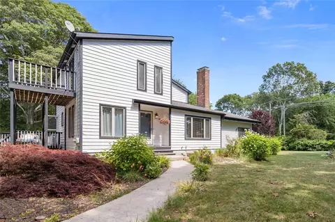 14 Homestead Cir, South Kingstown, RI 02881