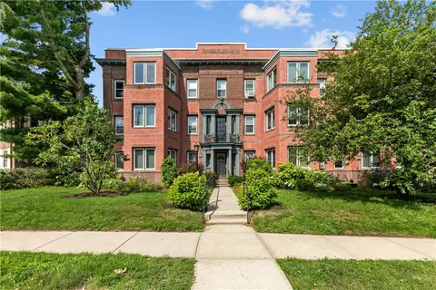 8 Blackstone Blvd #10, Providence, RI 02906