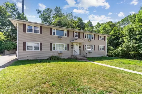 10 Glen Ave #2L, North Smithfield, RI 02896