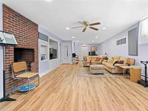 Living - 173 Gaskill St, Woonsocket, RI 02895 photo 5 of 5