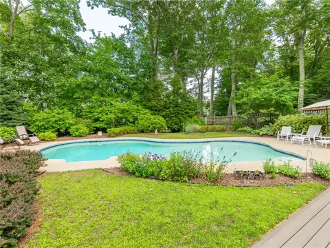 Exterior - 173 Gaskill St, Woonsocket, RI 02895 photo 10 of 13