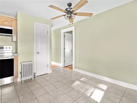 124 Everleth Ave, Warwick, RI 02888 photo 8