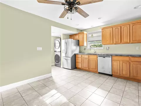 124 Everleth Ave, Warwick, RI 02888 photo 7