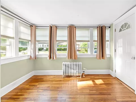 124 Everleth Ave, Warwick, RI 02888 photo 17
