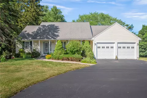 2985 Mendon Rd, Cumberland, RI 02864