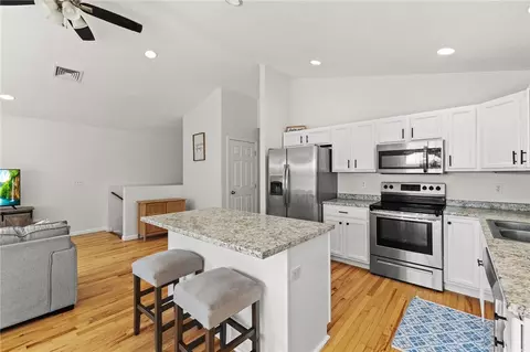 189 Progresso Ave, Woonsocket, RI 02895 photo 12