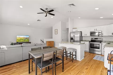 189 Progresso Ave, Woonsocket, RI 02895 photo 10