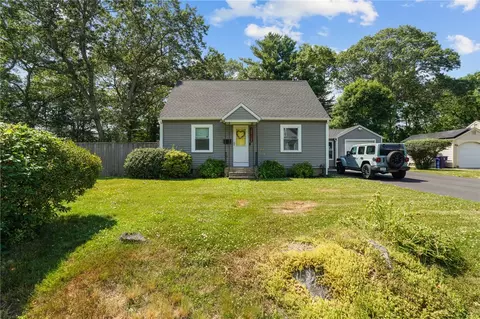 40 Queen St, North Kingstown, RI 02852