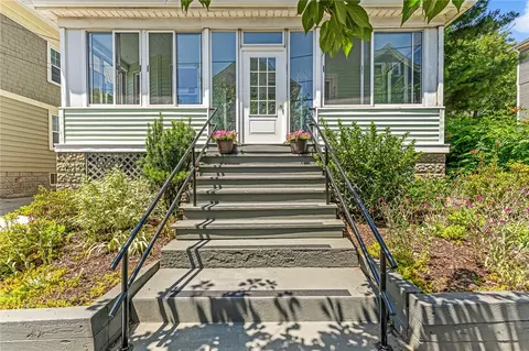 207 Jewett St, Providence, RI 02908