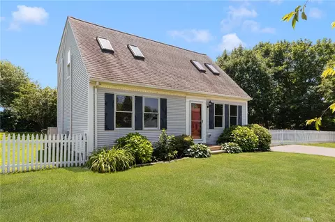 208 View Rd, Middletown, RI 02842