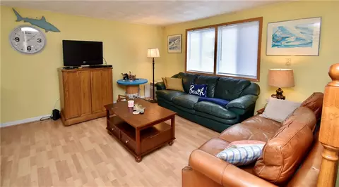 22 Sandy Ln, Westerly, RI 02891 photo 3
