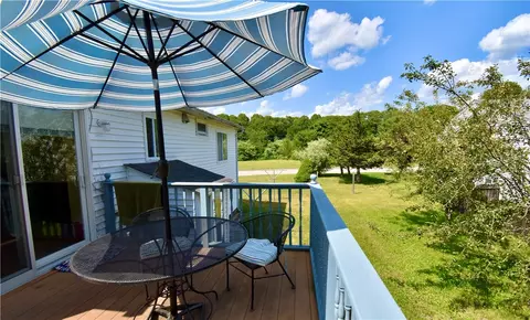 22 Sandy Ln, Westerly, RI 02891 photo 6