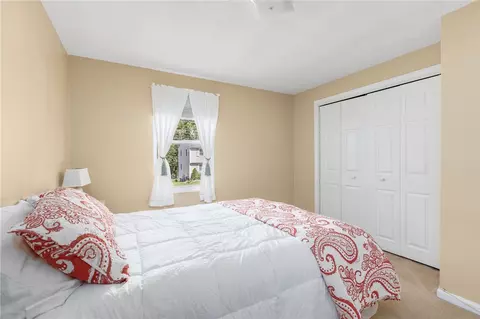 Bedroom - 223 Boulder View Dr, Warwick, RI 02886 photo 6 of 7