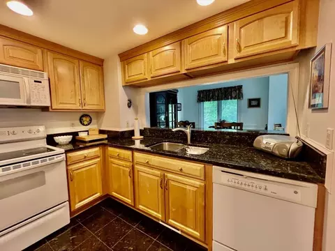 Kitchen - 8 Acorn Ct #E4, South Kingstown, RI 02879 photo 2 of 4