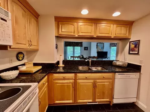 Kitchen - 8 Acorn Ct #E4, South Kingstown, RI 02879 photo 3 of 4