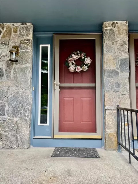 Exterior - 8 Acorn Ct #E4, South Kingstown, RI 02879 photo 2 of 2