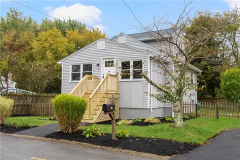 11 Saint Claire Ave, Warwick, RI 02889