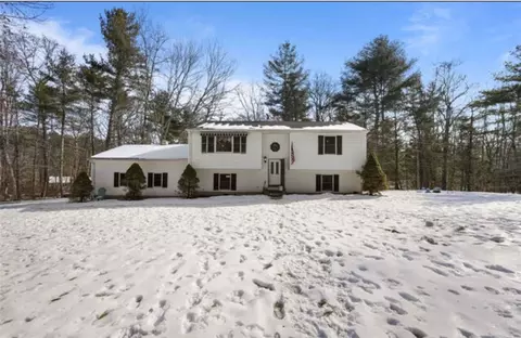 607 Pettingill Rd, Killingly, CT 06241