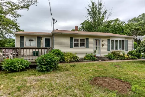60 Lenox Ave, West Warwick, RI 02893