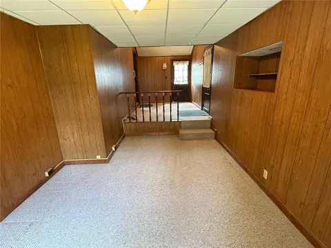 26 Flora Ave, Woonsocket, RI 02895 photo 11