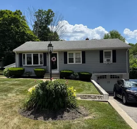 61 Alaska St, Cumberland, RI 02864