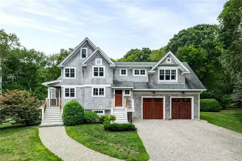 8 Indigo Point Rd, South Kingstown, RI 02879