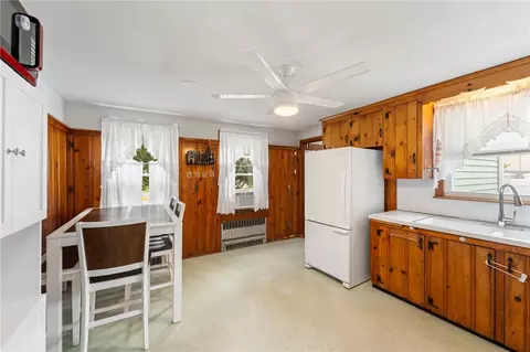 2 Glen Dr, Warwick, RI 02889 photo 18
