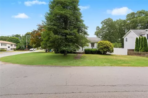2 Glen Dr, Warwick, RI 02889 photo 31
