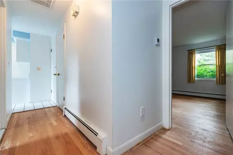 Entry Way - 407 Red Chimney Dr, Warwick, RI 02886 photo 4 of 5