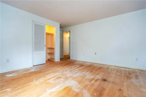 Bedroom - 407 Red Chimney Dr, Warwick, RI 02886 photo 4 of 5