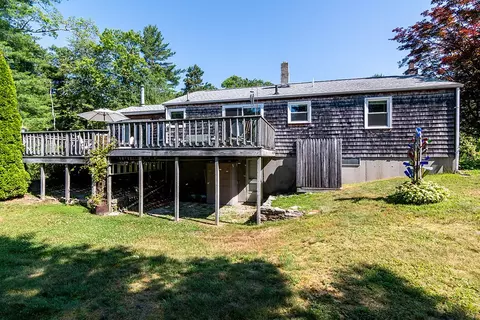 Exterior - 3574 Post Rd, South Kingstown, RI 02879 photo 4 of 4