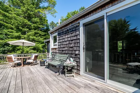 Exterior - 3574 Post Rd, South Kingstown, RI 02879 photo 3 of 4