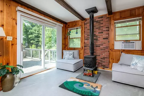 Living - 3574 Post Rd, South Kingstown, RI 02879 photo 1 of 4