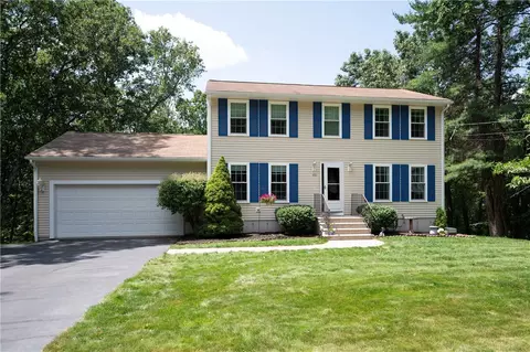 100 Whitney Ln, Oakland, RI 02858