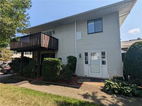 103 Edaville Ct #103, Warwick, RI 02886