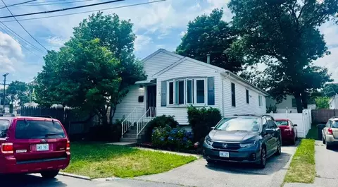 26 Gloucester St, Providence, RI 02908