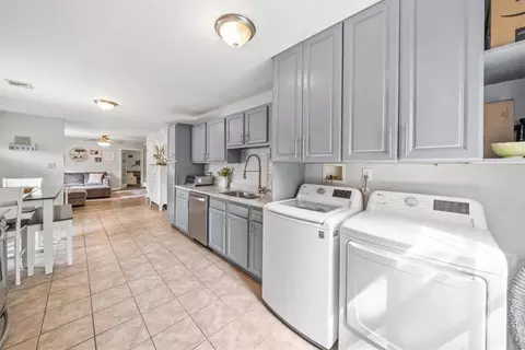 28 Paige Dr, Coventry, RI 02816 photo 10