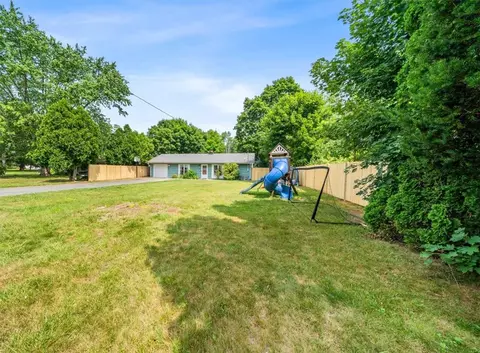 28 Paige Dr, Coventry, RI 02816 photo 5