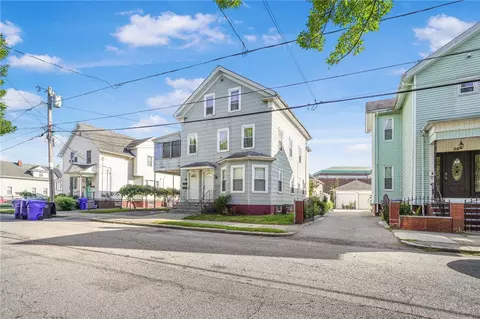 43 Mary Ave, East Providence, RI 02914
