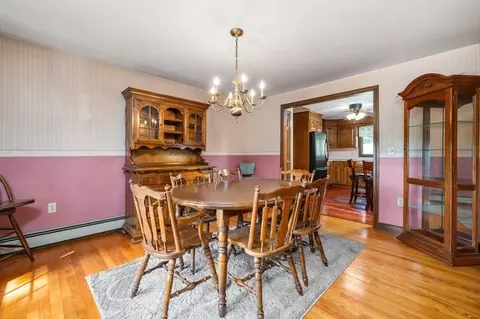 215 Manila Ave, Woonsocket, RI 02895 photo 9