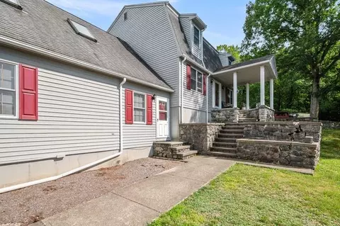 215 Manila Ave, Woonsocket, RI 02895 photo 4