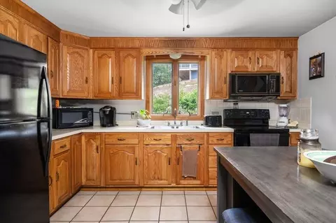 215 Manila Ave, Woonsocket, RI 02895 photo 26