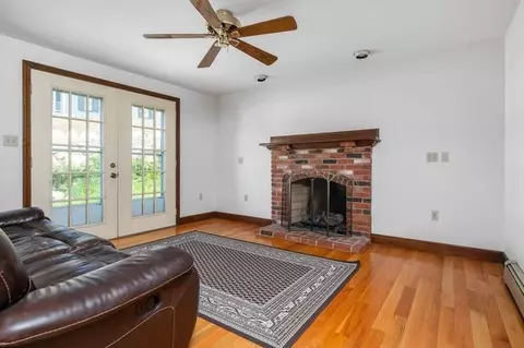 215 Manila Ave, Woonsocket, RI 02895 photo 16