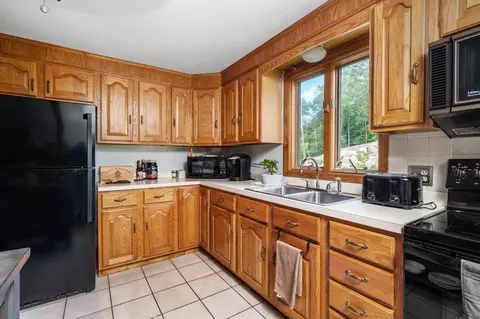 215 Manila Ave, Woonsocket, RI 02895 photo 27